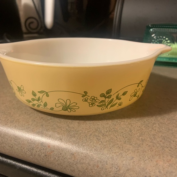Vintage Shenandoah yellow Pyrex #471-B - Picture 2 of 6